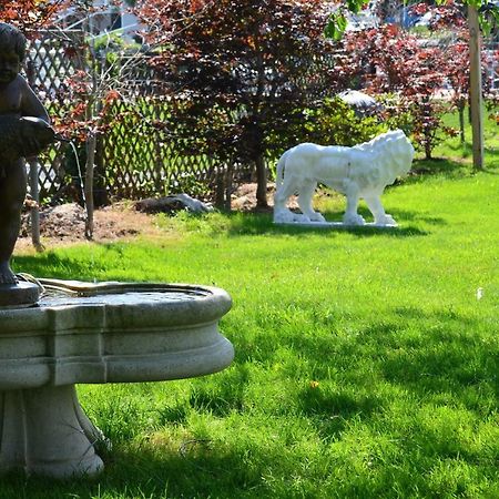 The Drake Inn Hampton Bays Buitenkant foto